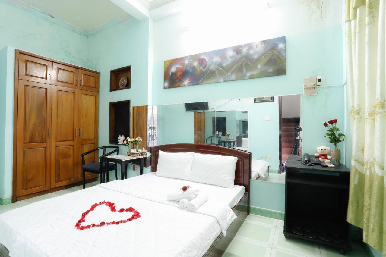 Khách sạn Oyo 1140 Hong Luc 2*