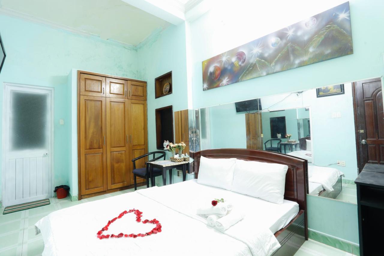 Oyo 1140 Hong Luc 2* TP. Hồ Chí Minh